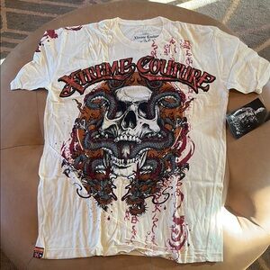 White and Red Skull Graphic Short Sleeve Tee
